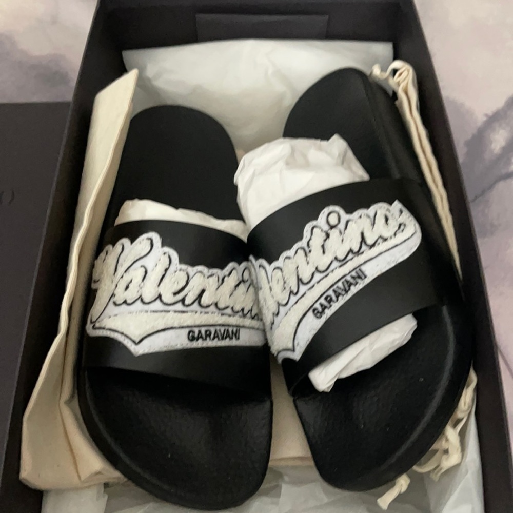 Valentino Garavani Slides
